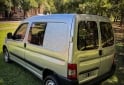 Utilitarios - Peugeot Partner / Berlingo Kangoo 2014 GNC 134000Km - En Venta
