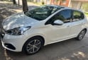 Autos - Peugeot 208 feline 2019 Nafta 64000Km - En Venta