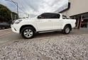 Camionetas - Toyota Hilux sr 2017 Nafta 157000Km - En Venta