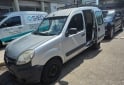 Utilitarios - Renault Kangoo 2015 GNC 98000Km - En Venta