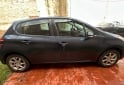 Autos - Peugeot 208 2014 Nafta 133300Km - En Venta