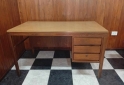 Otros - ESCRITORIOS DE MADERA CON CAJONES ,MUY BUEN ESTADO ,4 U/D - En Venta