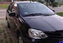 Autos - Toyota Etios 2013 Nafta 163200Km - En Venta