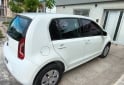 Autos - Volkswagen 2015 move up sedan 4 puer 2015 Nafta 129000Km - En Venta