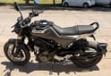 Motos - Husqvarna Svartpilen 401 2021 Nafta 4500Km - En Venta