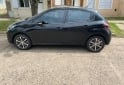 Autos - Peugeot 208 Allure 2018 Nafta 102000Km - En Venta