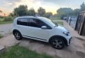 Autos - Volkswagen UP CROSS 2018 Nafta 61000Km - En Venta