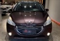 Autos - Peugeot 208 ALLURE TOUCHSCREEN 2014 Nafta 113000Km - En Venta