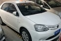 Autos - Toyota etios 2015 Nafta 180000Km - En Venta