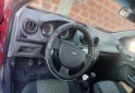Autos - Ford Fiesta Max 2010 GNC 121000Km - En Venta