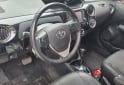 Autos - Toyota Etios 2017 Nafta 99000Km - En Venta