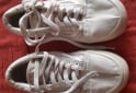 Indumentaria - Zapatillas Femeninas Vans Originales Talle 36 Como nuevas - En Venta