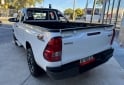 Camionetas - Toyota Hilux cabina simple 2016 Diesel 160000Km - En Venta