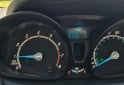 Autos - Ford Fiesta kinetic SE 2015 Nafta 96000Km - En Venta