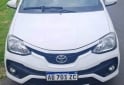Autos - Toyota ETIOS XLS 2017 Nafta 167000Km - En Venta