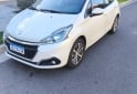 Autos - Peugeot 208 2019 Nafta 100000Km - En Venta