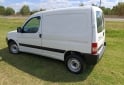 Utilitarios - Peugeot Partner 2016 GNC 128000Km - En Venta