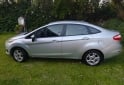 Autos - Ford Fiesta Kintetic 2014 Nafta 86000Km - En Venta