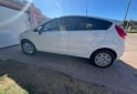 Autos - Ford Fiesta Kinetic 2016 Nafta 150000Km - En Venta