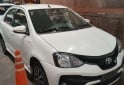 Autos - Toyota ETIOS XLS 2021 Nafta 253000Km - En Venta