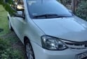 Autos - Toyota Etios Sedan XLS 2017 Nafta 140000Km - En Venta