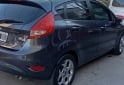 Autos - Ford Fiesta Titanium 2013 Nafta 200000Km - En Venta