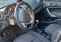 Autos - Ford Fiesta Titanium 2013 Nafta 200000Km - En Venta