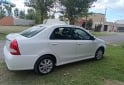 Autos - Toyota Etios xls 2017 GNC 300000Km - En Venta