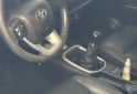Camionetas - Toyota hilux pack cuero 2017 Diesel 195000Km - En Venta