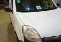 Utilitarios - Renault Kangoo 2014 GNC 300000Km - En Venta