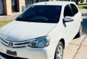 Autos - Toyota Etios xs 2014 Nafta 93000Km - En Venta