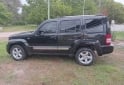 Camionetas - Chrysler Jeep Cherokee Limited 2010 Nafta 143000Km - En Venta