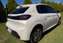 Autos - Peugeot 208 2022 Nafta 30000Km - En Venta