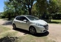 Autos - Peugeot 208 felline techo panoram 2015 Nafta 100000Km - En Venta