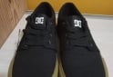 Indumentaria - ZAPATILLAS DC 38/39 NUEVAS UNISEX - En Venta