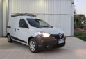 Utilitarios - Renault Kangoo 2024 Nafta 95000Km - En Venta