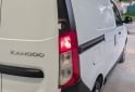 Utilitarios - Renault Kangoo 2024 Nafta 95000Km - En Venta