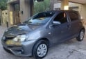Autos - Toyota Etios 2021 GNC 98000Km - En Venta