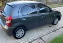 Autos - Toyota Etios 2021 GNC 99000Km - En Venta