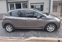Autos - Peugeot 208 2014 Nafta 121000Km - En Venta