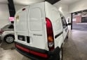Utilitarios - Renault kangoo 2016 GNC 135000Km - En Venta
