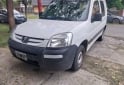 Utilitarios - Peugeot Partner 2014 Nafta 115000Km - En Venta