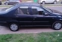 Autos - Fiat Siena 2005 GNC 200000Km - En Venta