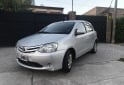 Autos - Toyota Etios 2015 Nafta 130000Km - En Venta