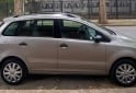 Autos - Volkswagen SURAN Confortline 2011 Nafta 152000Km - En Venta