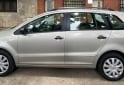 Autos - Volkswagen SURAN Confortline 2011 Nafta 152000Km - En Venta