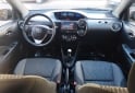 Autos - Toyota ETIOS XLS 2016 Nafta 71000Km - En Venta