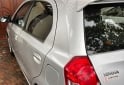 Autos - Toyota Etios XS 2014 Nafta 60000Km - En Venta