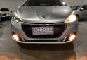 Autos - Peugeot 208 2017 Nafta 75000Km - En Venta