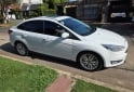 Autos - Ford Focus SE Plus 2017 Nafta 230000Km - En Venta